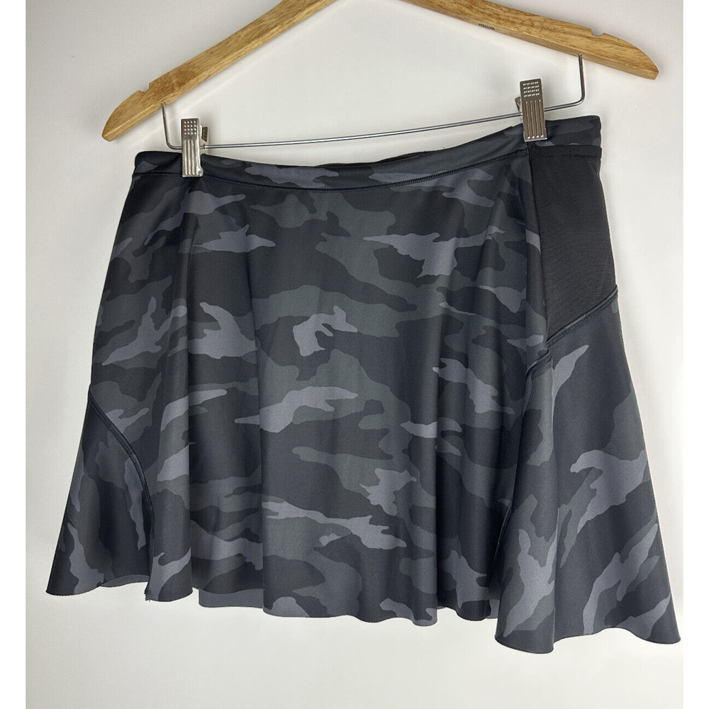 Athleta Camo Match Point Skort Shorts + Skirt Stretch Gripper Liner Women Medium - Picture 16 of 16